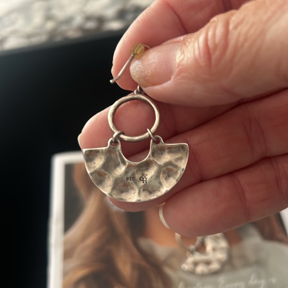 Earrings - Picture 4 of 4